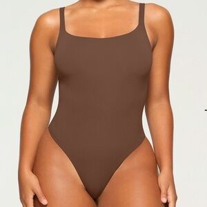 SKIMS Fits Everybody Square Neck Bodysuit